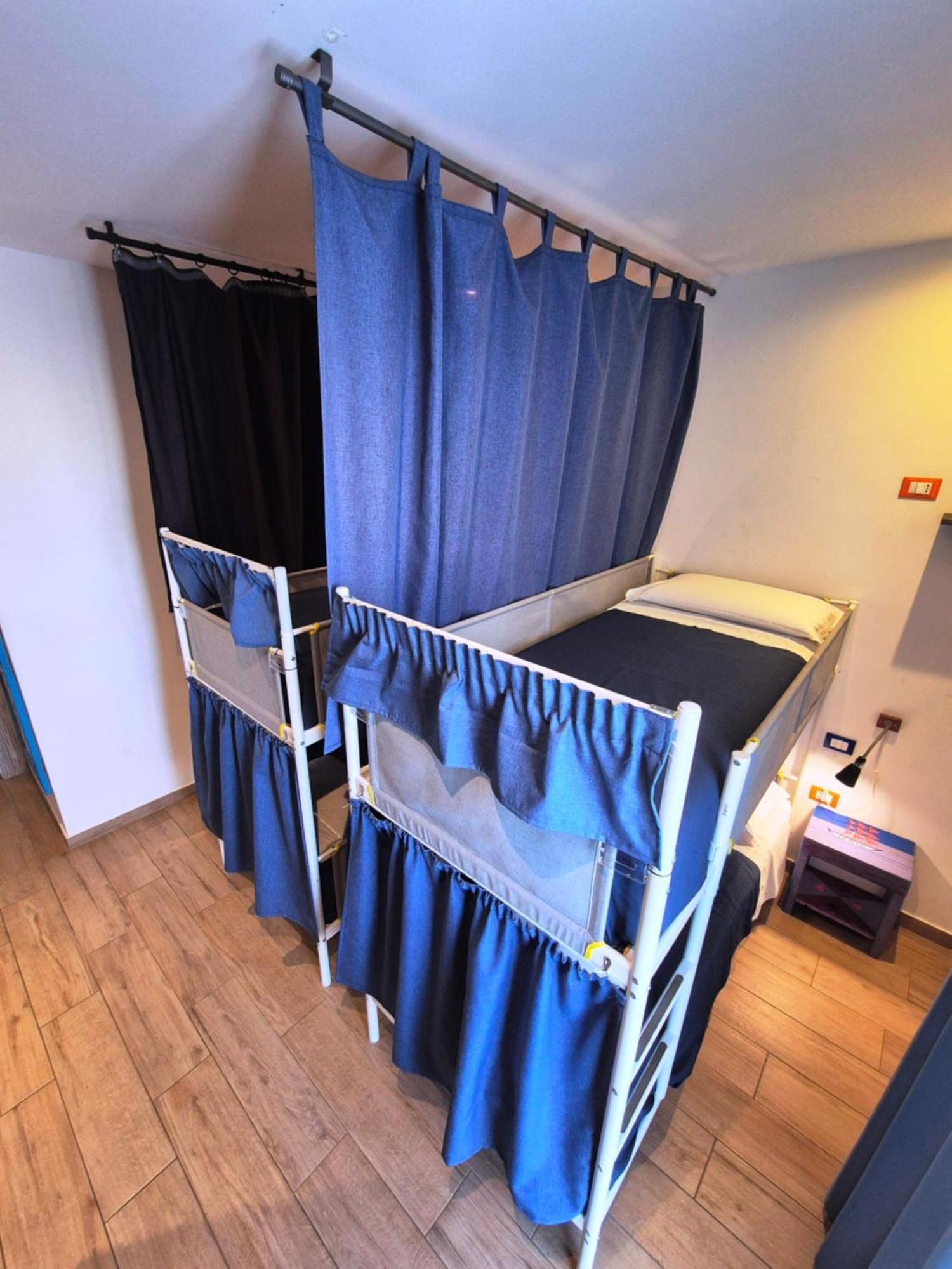 Single Bed Mixed Dormitory Room